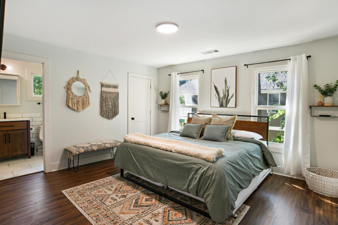Sun Lit Modern Home With Good Vibes And Lots Of Coffee - Designedbydom Atlanta Eksteriør billede