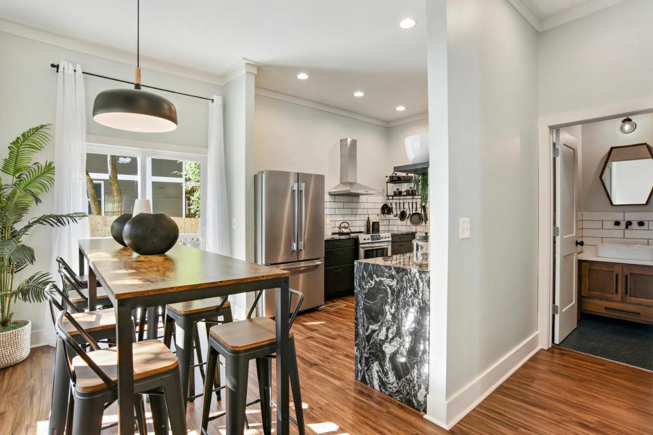 Sun Lit Modern Home With Good Vibes And Lots Of Coffee - Designedbydom Atlanta Eksteriør billede