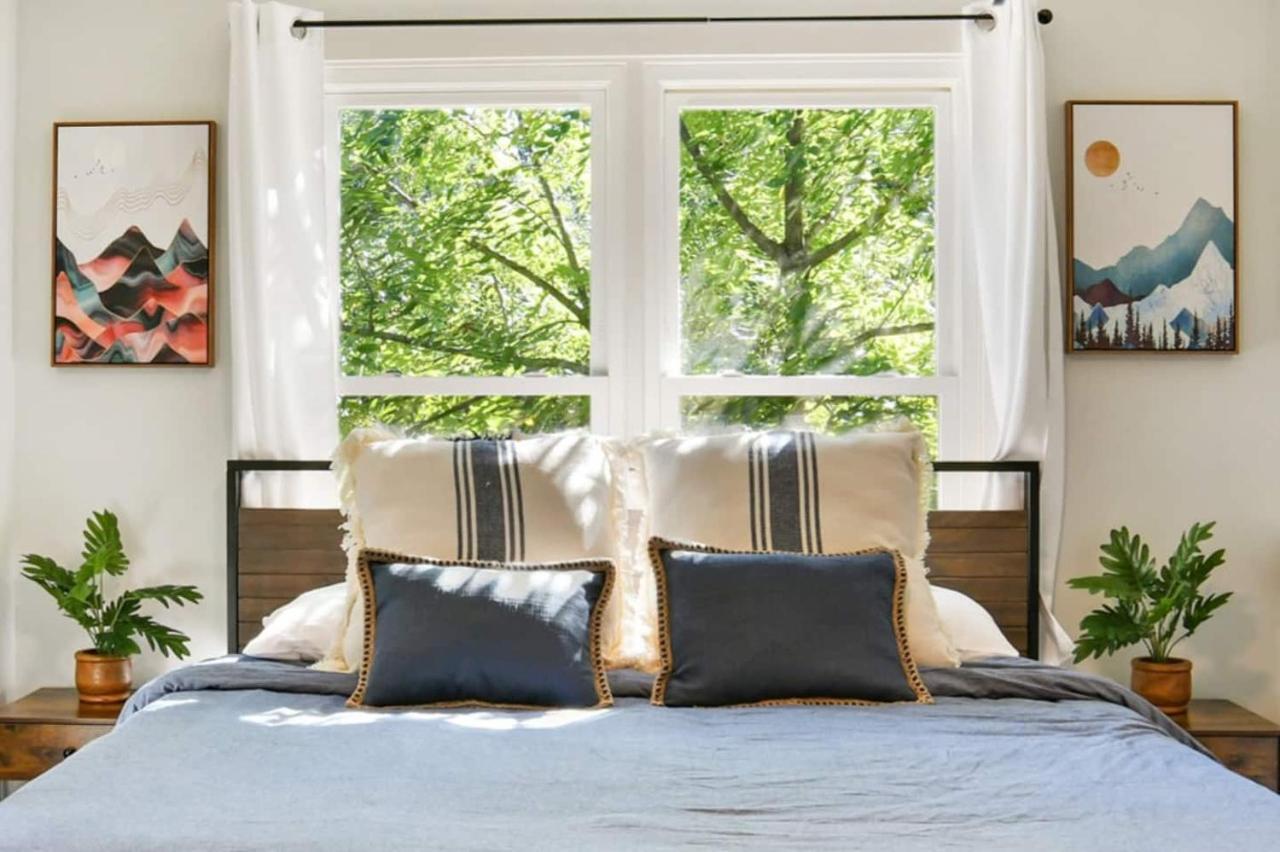 Sun Lit Modern Home With Good Vibes And Lots Of Coffee - Designedbydom Atlanta Eksteriør billede