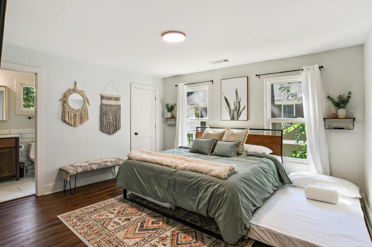 Sun Lit Modern Home With Good Vibes And Lots Of Coffee - Designedbydom Atlanta Eksteriør billede